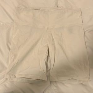 Aritzia Biker shorts